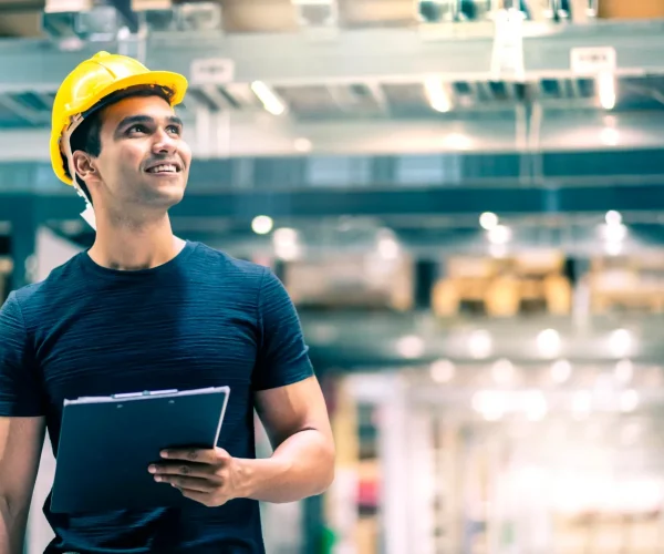 Instalamos y entregamos cumpliendo todas las normas estructurales y de seguridad.